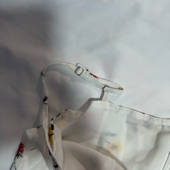 Forever 21 White Floral Wrap Dress - Picture 5 of 6